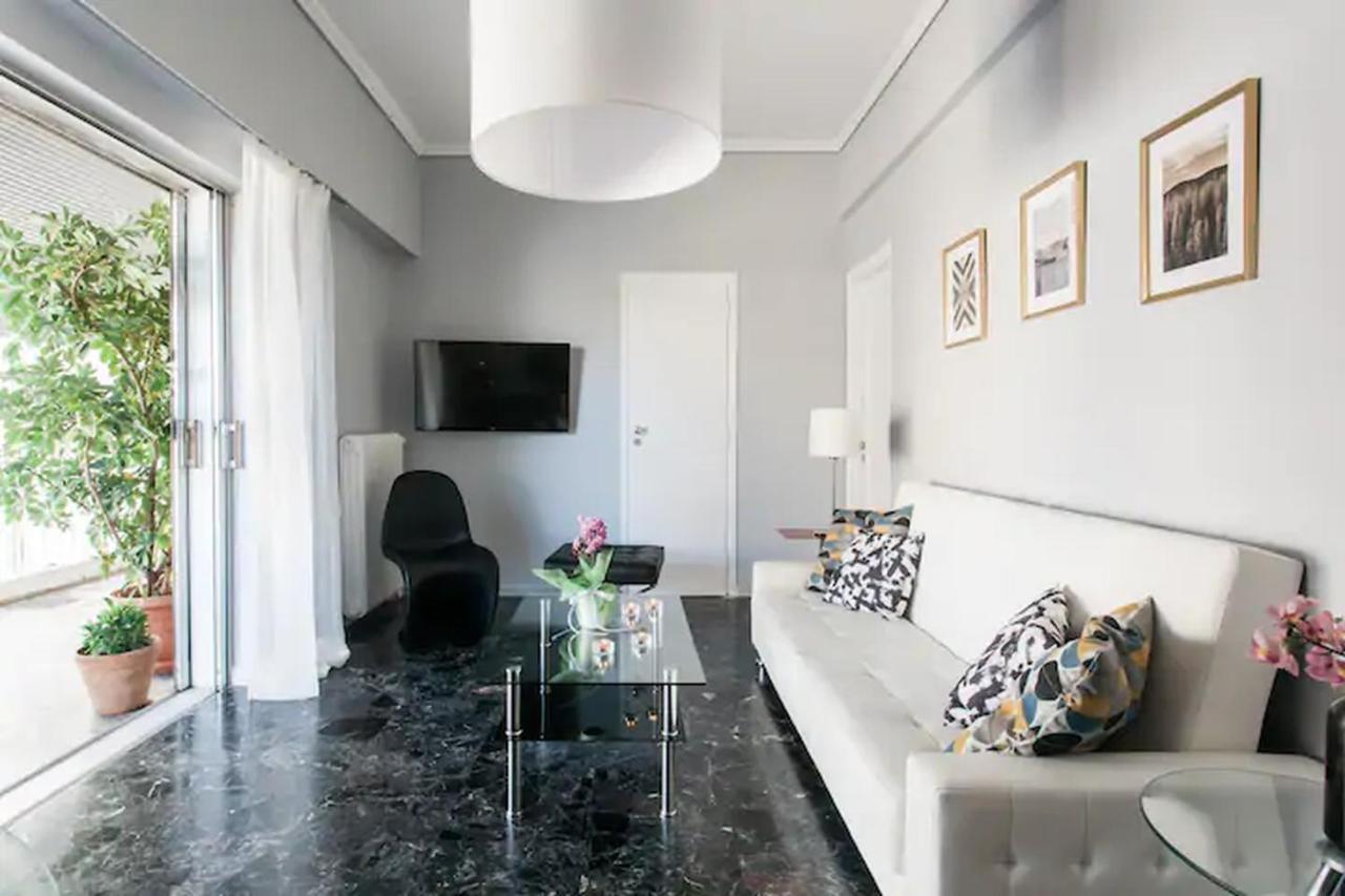 A Masterpiece In Plaka With Big Balcony And Acropolis View Leilighet Athen Eksteriør bilde